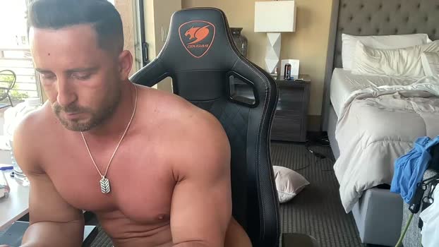brettmycles Porn Webcam SHOW @ Chaturbate 12-07-2025