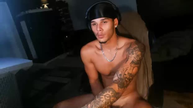 kylewhitedgs sexymale Webcam SHOW @ Chaturbate 12-07-2025