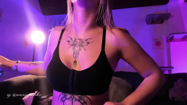 misschloe__ juicy Webcam SHOW @ Chaturbate 17-07-2025