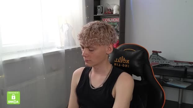 kirill_20_cm Topless Webcam SHOW @ Chaturbate 25-07-2025
