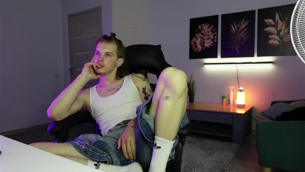 eric_poston striptease Webcam SHOW @ Chaturbate 25-07-2025