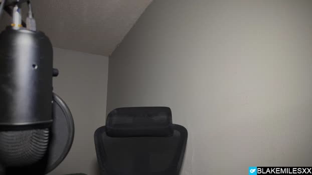 blakemiles2 bigdick Webcam SHOW @ Chaturbate 29-07-2025