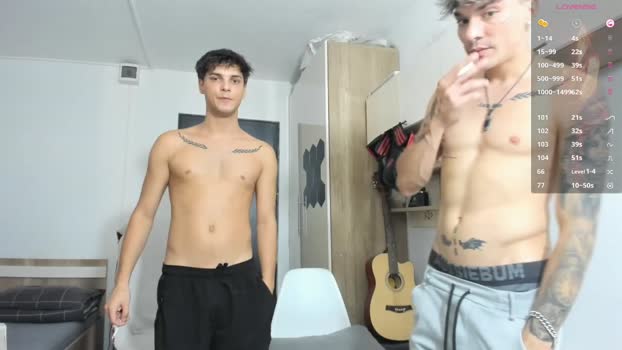 angelfrank kissing Webcam SHOW @ Chaturbate 30-07-2025