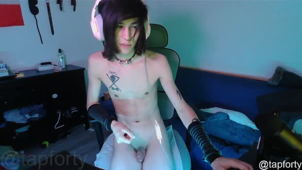 tap_forty toys Webcam SHOW @ Chaturbate 31-07-2025