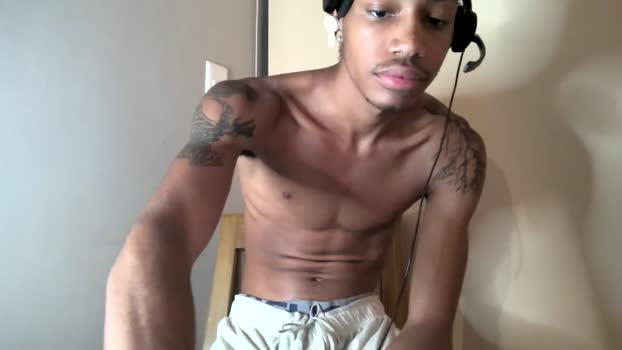 blackbulltitus fuckass Webcam SHOW @ Chaturbate 01-08-2025