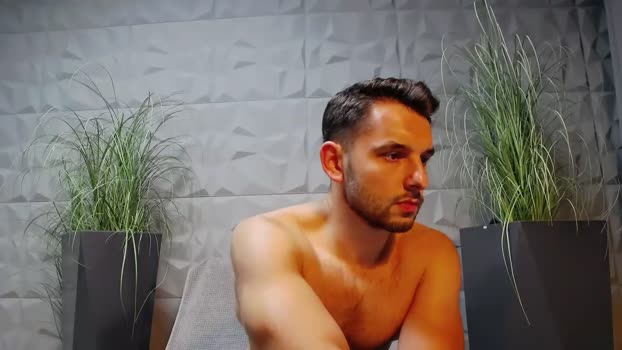 antoniovalentinidiamond fuck Webcam SHOW @ Chaturbate 01-08-2025