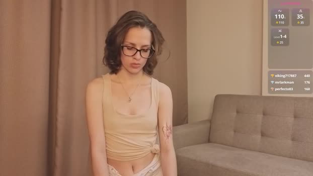 florafitch toy Webcam SHOW @ Chaturbate 01-08-2025