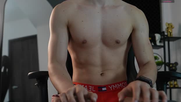 max_cortes1_ nude Webcam SHOW @ Chaturbate 02-08-2025