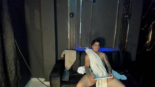 mr_maximo natural Webcam SHOW @ Chaturbate 02-08-2025
