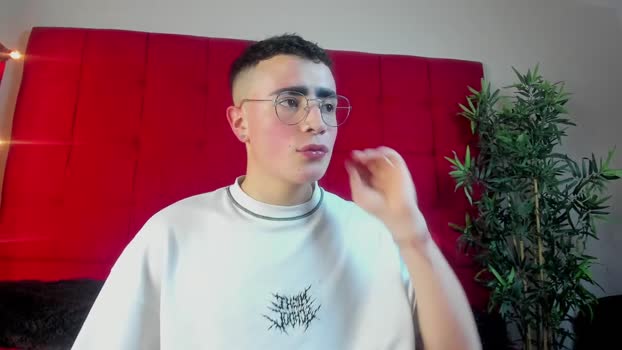 salomon_jax fingering Webcam SHOW @ Chaturbate 02-08-2025