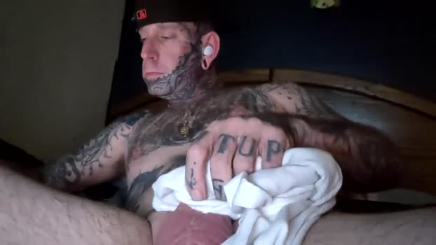 tattoosr4life8585 jerking Webcam SHOW @ Chaturbate 01-08-2025