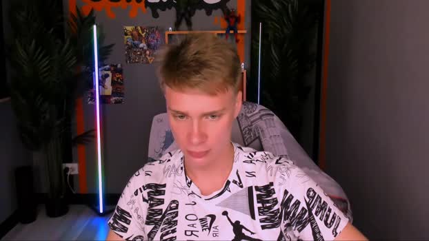 lawrence_miles Download Webcam SHOW @ Chaturbate 03-08-2025