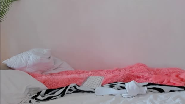 angel_andreww spank Webcam SHOW @ Chaturbate 04-08-2025