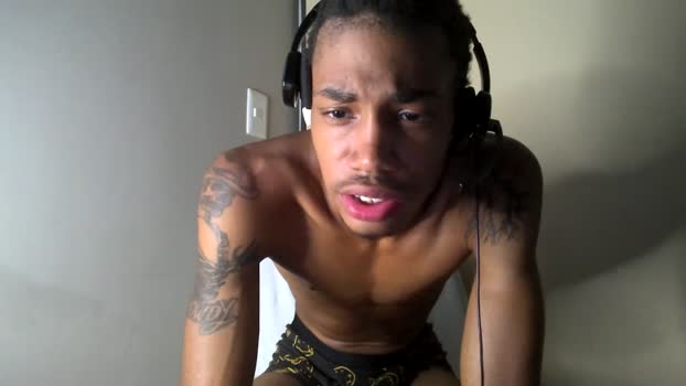blackbulltitus show Webcam SHOW @ Chaturbate 04-08-2025