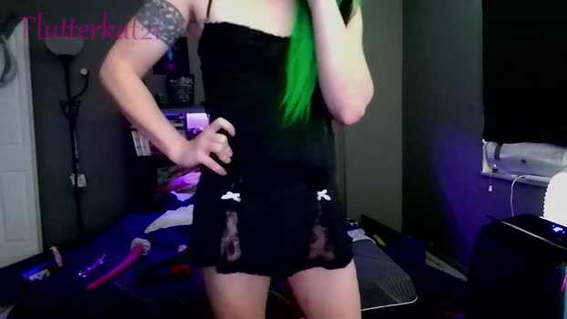 flutterkat21 kissing Webcam SHOW @ Chaturbate 03-08-2025