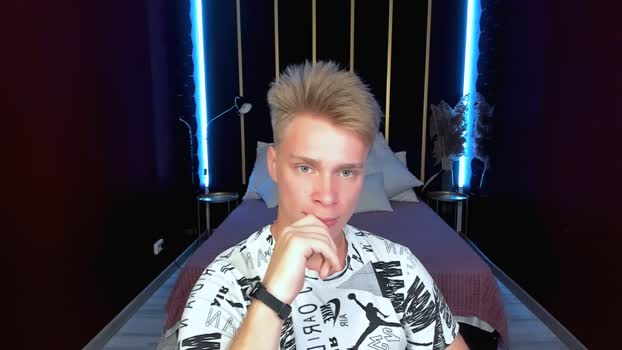 lawrence_miles beautiful Webcam SHOW @ Chaturbate 04-08-2025