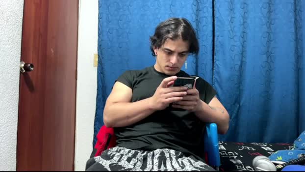 logan_x3 Topless Webcam SHOW @ Chaturbate 04-08-2025
