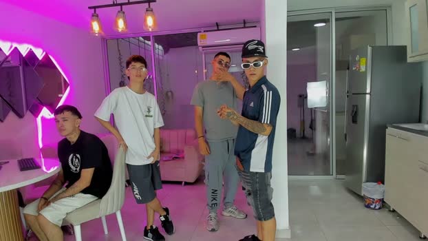 boysdeluxemilitary Pretty Webcam SHOW @ Chaturbate 05-08-2025