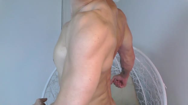 eric_crush playtime Webcam SHOW @ Chaturbate 04-08-2025