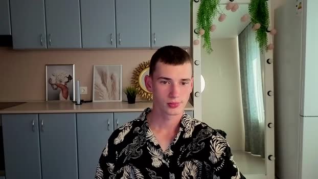 max_foks bigload Webcam SHOW @ Chaturbate 05-08-2025