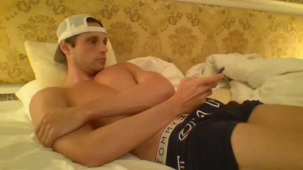 athleteguy55555 analtoy Webcam SHOW @ Chaturbate 05-08-2025