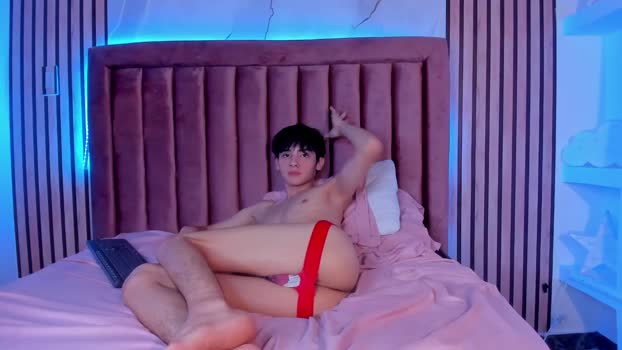mathias_green lush Webcam SHOW @ Chaturbate 06-08-2025