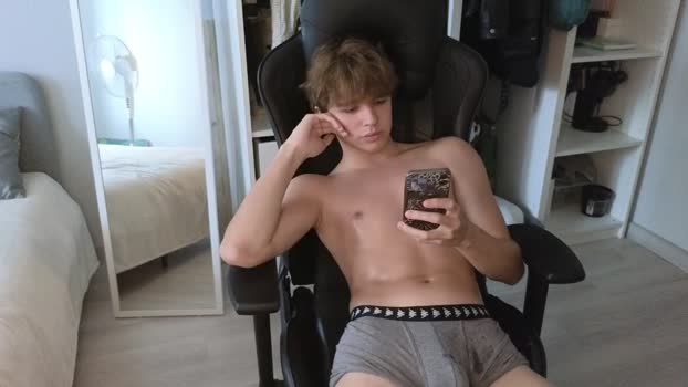 sw33theart_b0y fuck Webcam SHOW @ Chaturbate 06-08-2025