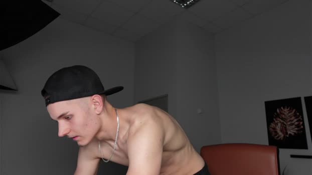 eric_poston Cam Webcam SHOW @ Chaturbate 06-08-2025
