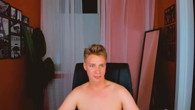 lawrence_miles toys Webcam SHOW @ Chaturbate 07-08-2025
