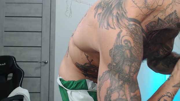 maxi_foxxx suckcock Webcam SHOW @ Chaturbate 09-08-2025