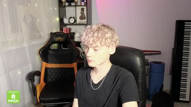 kirill_20_cm amateur Webcam SHOW @ Chaturbate 10-08-2025