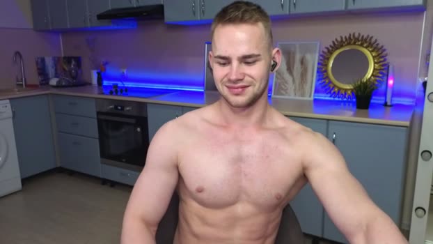 sevans14 show Webcam SHOW @ Chaturbate 11-08-2025
