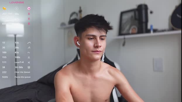 hey_cesard Video Webcam SHOW @ Chaturbate 15-08-2025