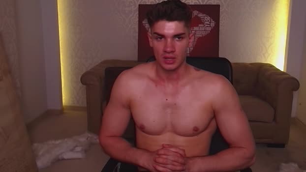 maxkaiden spanking Webcam SHOW @ Chaturbate 17-08-2025