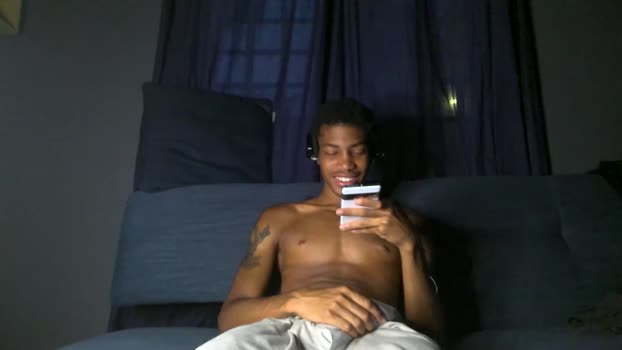 blackbulltitus striptease Webcam SHOW @ Chaturbate 18-08-2025