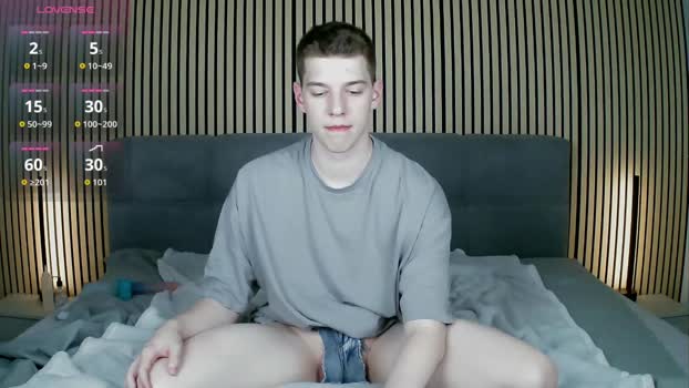 little_cumboy suckshow Webcam SHOW @ Chaturbate 17-08-2025