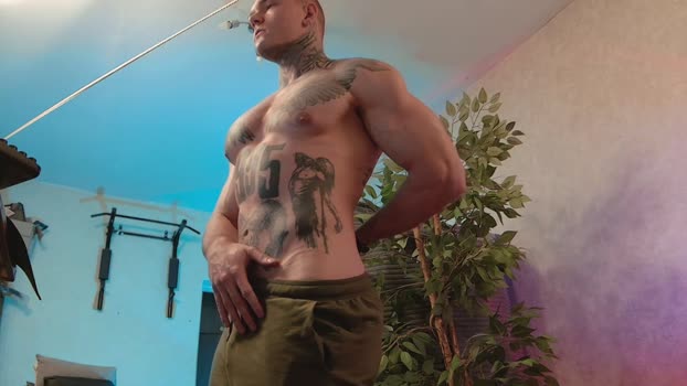 bulatov_x suckshow Webcam SHOW @ Chaturbate 19-08-2025