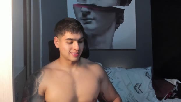 nicolasmuscle sexyfeet Webcam SHOW @ Chaturbate 19-08-2025