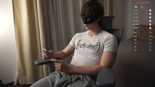 maestro3369 show Webcam SHOW @ Chaturbate 19-08-2025