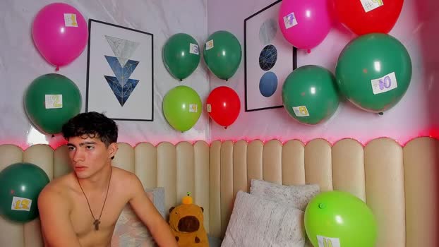 sweet_petter spank Webcam SHOW @ Chaturbate 22-08-2025