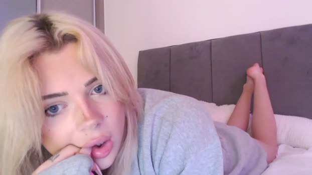 transaubrey suckshow Webcam SHOW @ Chaturbate 22-08-2025