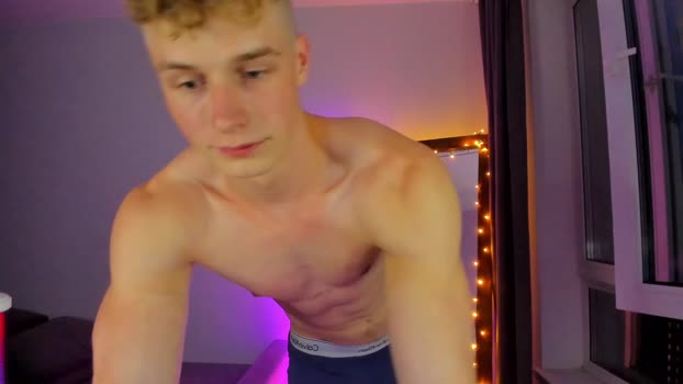 kurt_hanssen Topless Webcam SHOW @ Chaturbate 24-08-2025