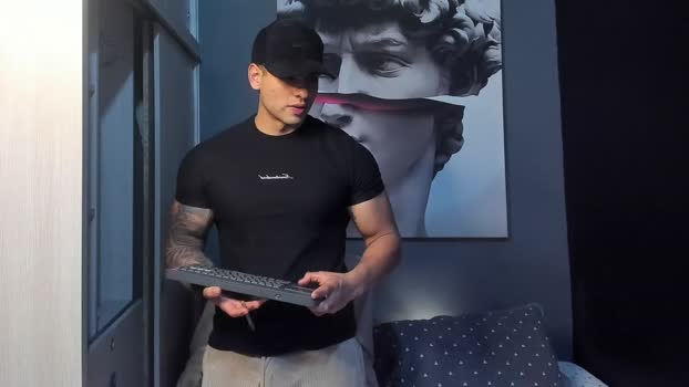 nicolasmuscle moan Webcam SHOW @ Chaturbate 24-08-2025