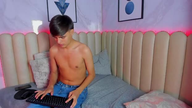 sweet_petter love Webcam SHOW @ Chaturbate 24-08-2025