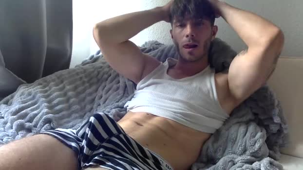 luisbadx kissing Webcam SHOW @ Chaturbate 26-08-2025