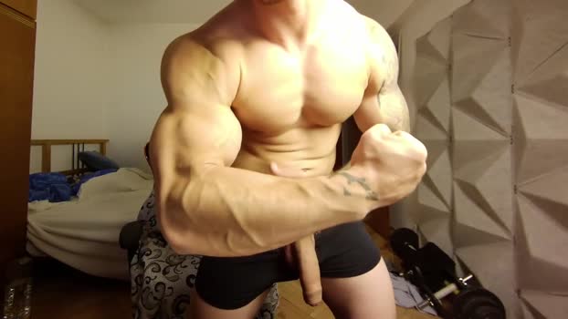 muslejoker bigtoys Webcam SHOW @ Chaturbate 27-08-2025