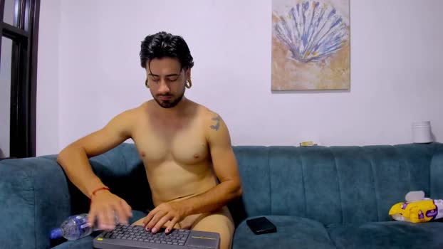 straight__friends juicy Webcam SHOW @ Chaturbate 27-08-2025