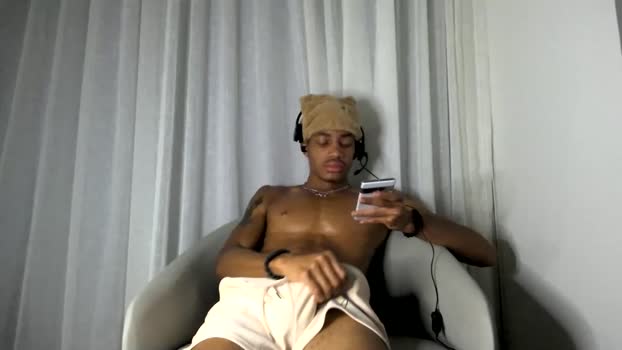 blackbulltitus kiss Webcam SHOW @ Chaturbate 31-08-2025
