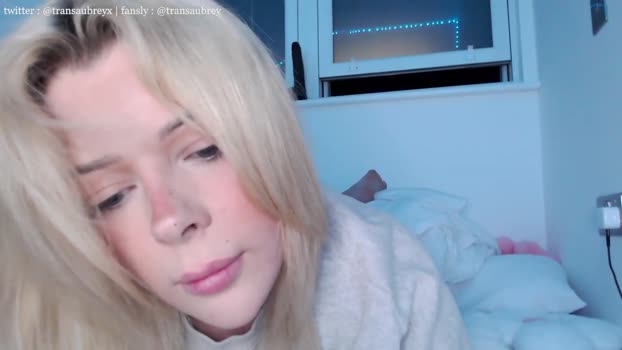 transaubrey kissing Webcam SHOW @ Chaturbate 01-09-2025
