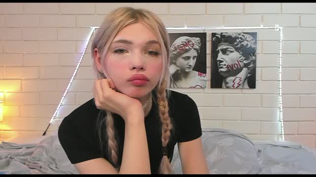 blondy_fina lick Webcam SHOW @ Chaturbate 03-09-2025